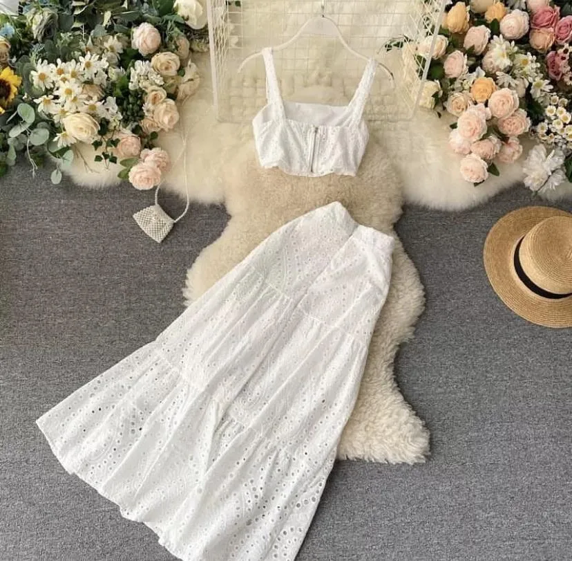 Corea Eyelet Coord Set