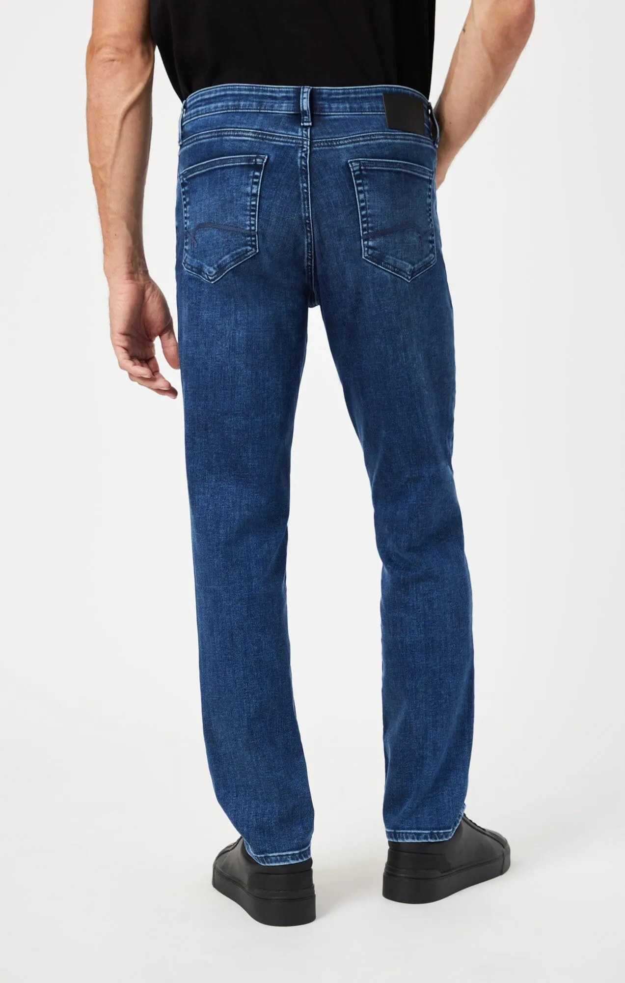 STEVE ATHLETIC FIT JEANS IN MID BLUE SUPERMOVE